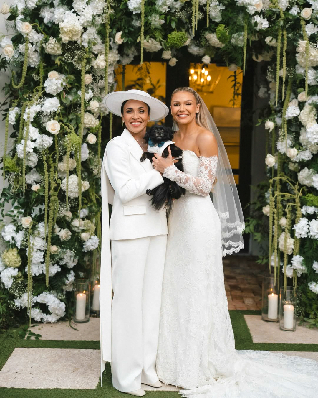 ELEG&Acirc;NCIA -&ensp;As bodas de Marta com Carrie: &ldquo;Espero que seja a &uacute;nica vez&rdquo;