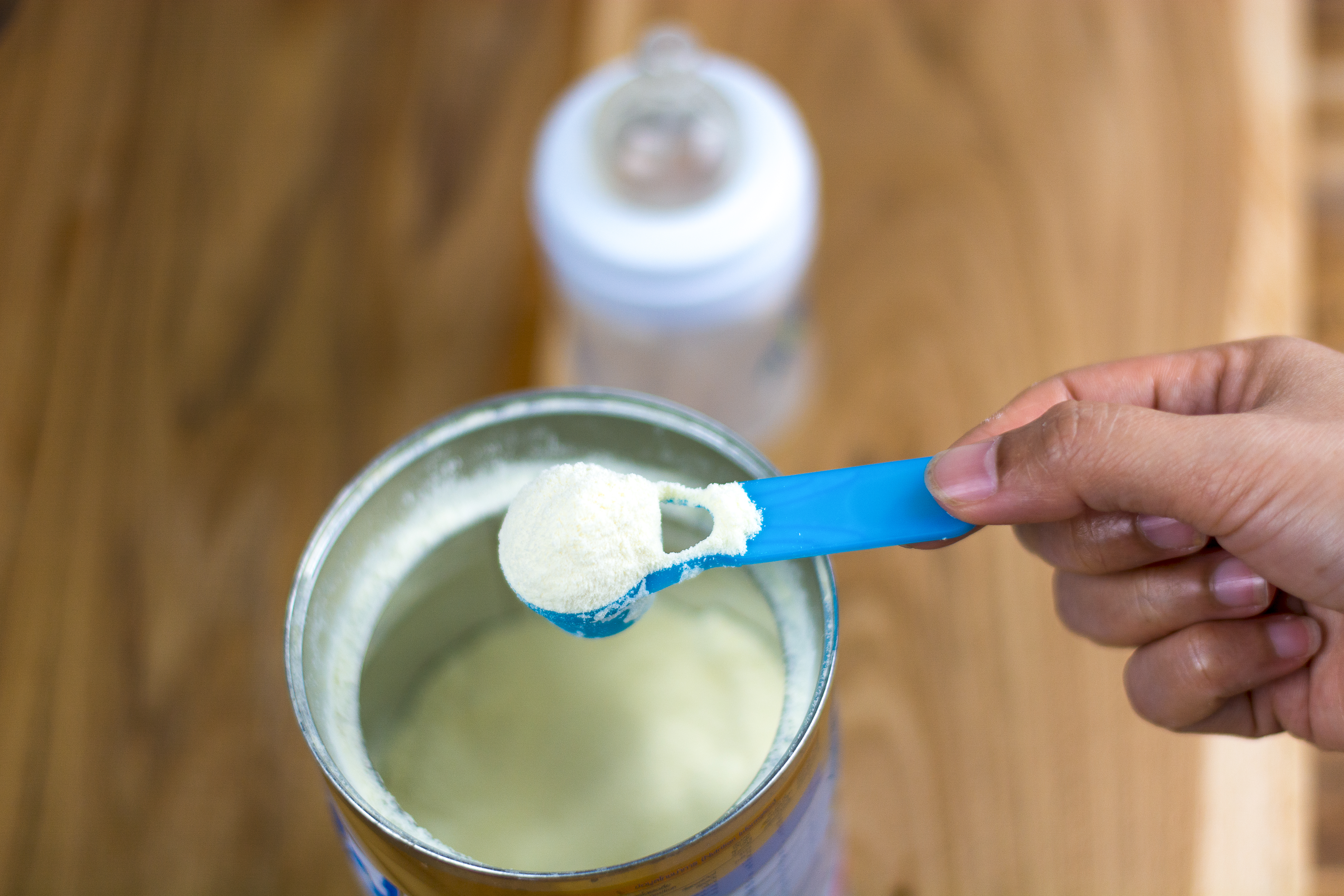Danone amplia recolhimento de fórmulas infantis após risco de contaminação por toxina