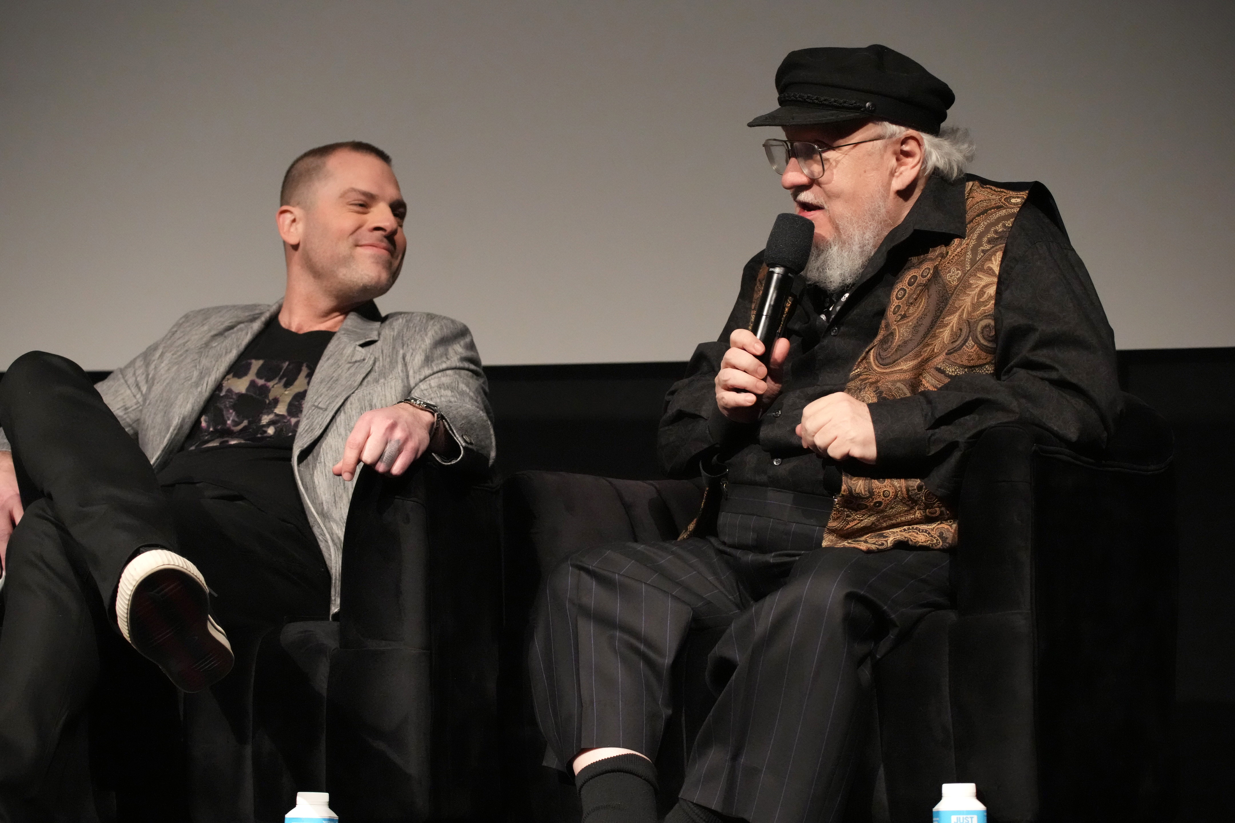 O desafeto de George R. R. Martin nos bastidores de ‘Casa do Dragão’