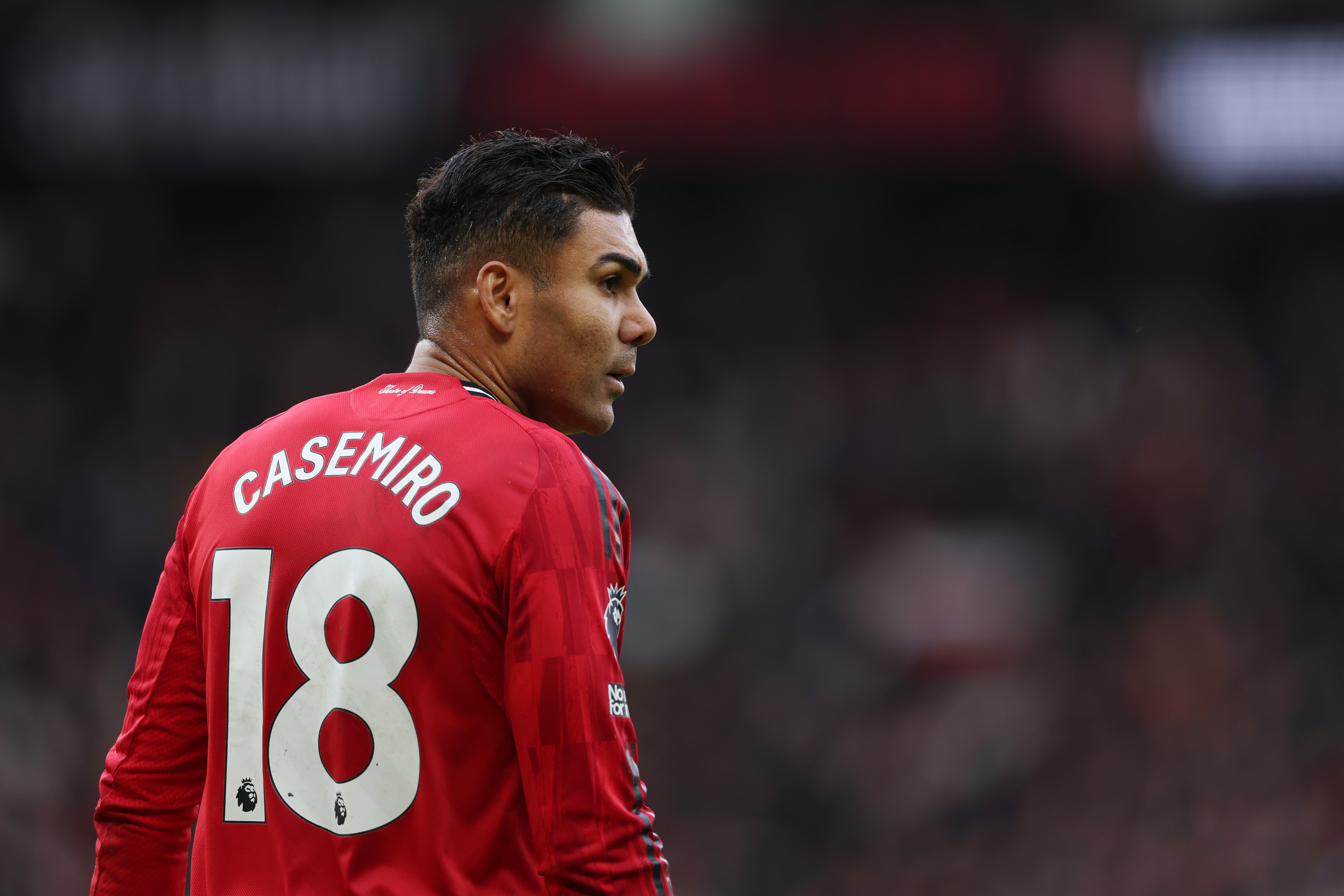 Casemiro anuncia que vai deixar o Manchester United no final da temporada