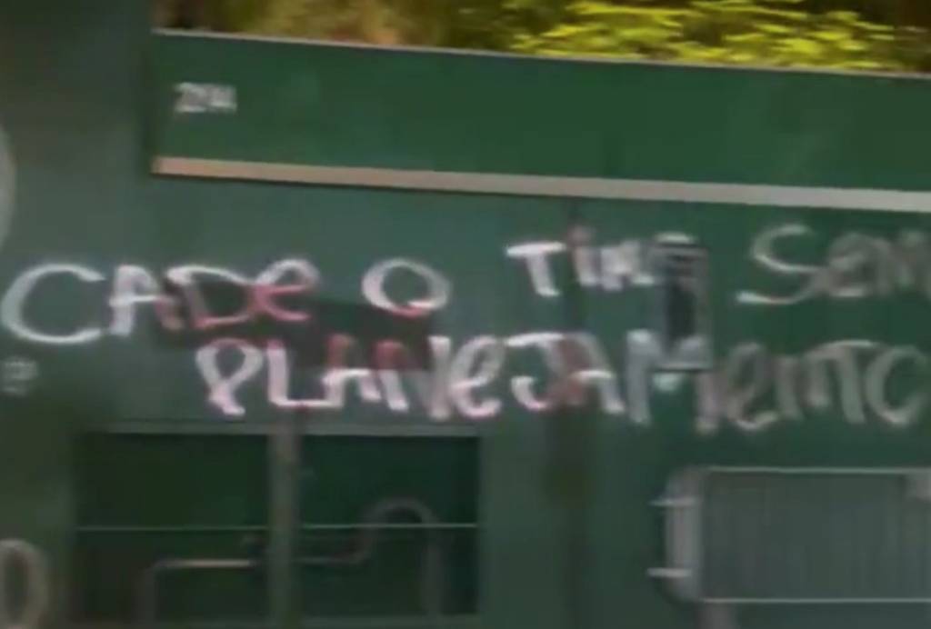 A reação da torcida do Palmeiras, após goleada imposta pelo Novorizontino