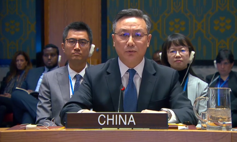 China pede que EUA deem segurança pessoal a Maduro e libertem ditador