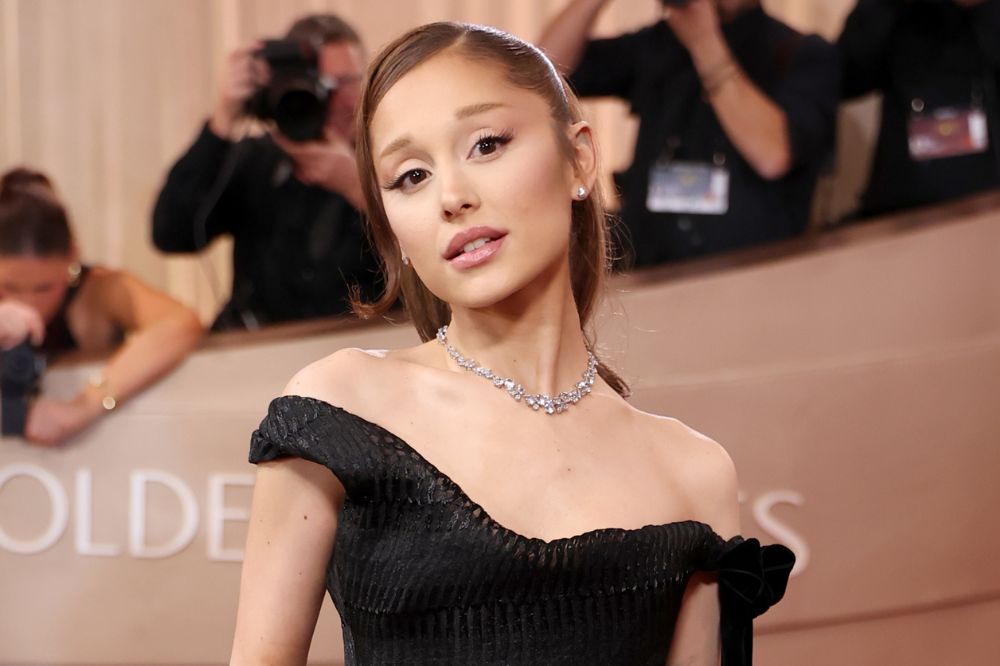 O clipe sangrento de Ariana Grande para ‘Petal’