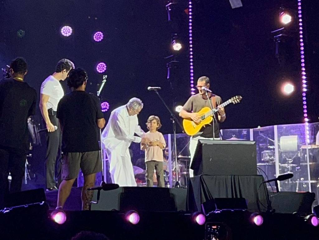 Como Caetano Veloso lidou com ‘birra’ de neto durante Festival de Verão