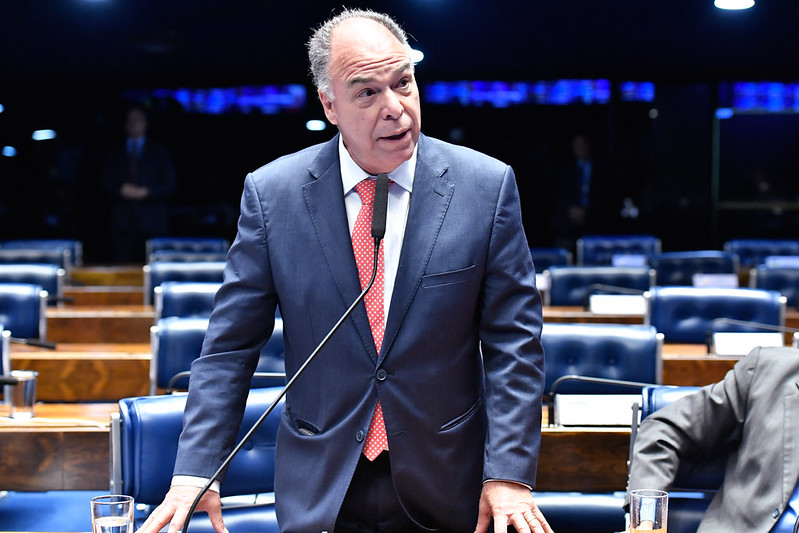 Ex-senador e filho usaram concessionária para ocultar desvios, diz PF