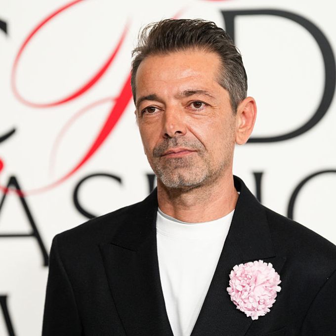 Ex-Alaïa: saiba quem é Pieter Mulier, novo diretor criativo da Versace