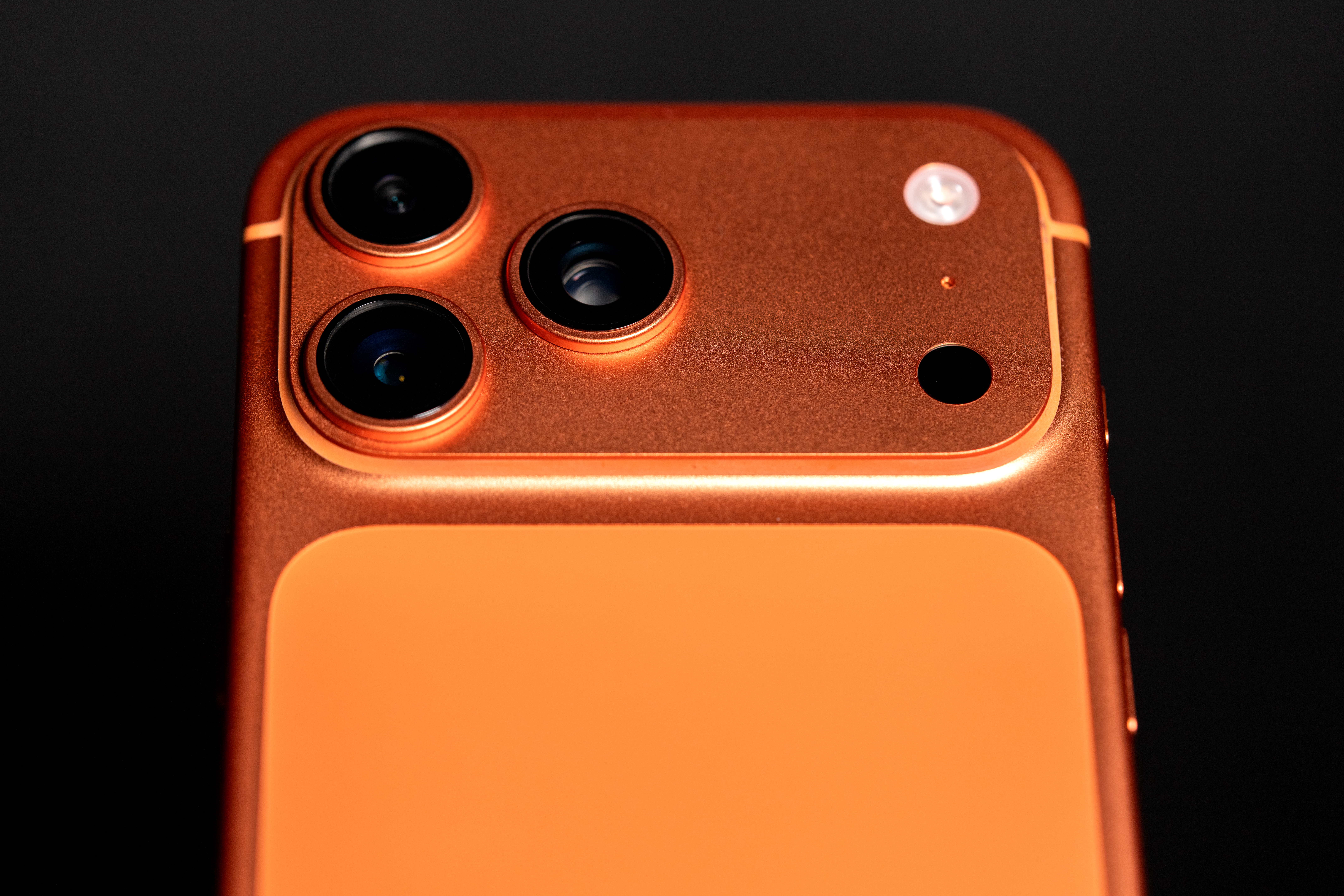 iPhone 17 pro max laranja cosmico laranja hermès