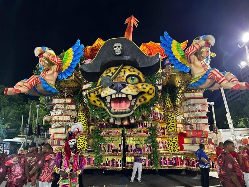 O mundo mágico de Rosa Magalhães que encerra o Carnaval 2026