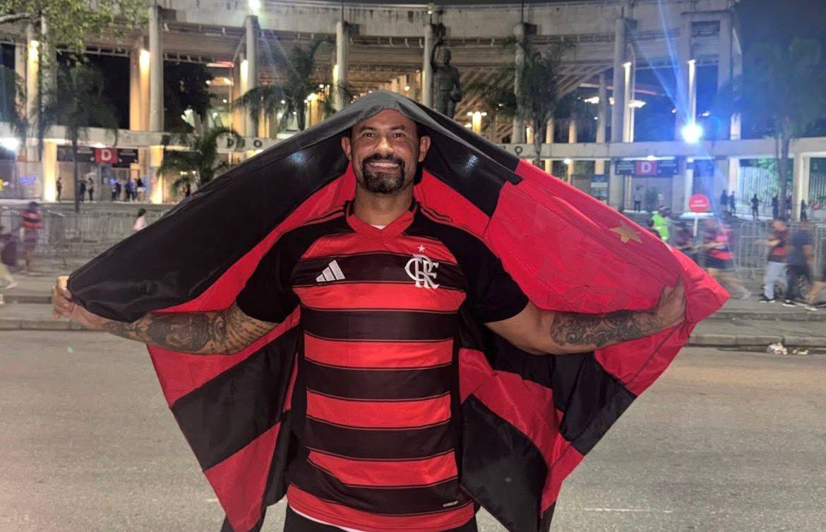Condenado pelo homicídio de Eliza Samudio, ex-goleiro Bruno volta ao Maracanã; veja vídeos