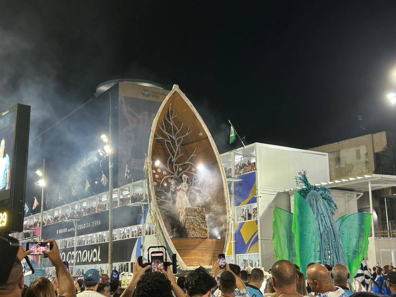 Rumo ao bicampeonato: o candomblé celebrado pela Beija-Flor