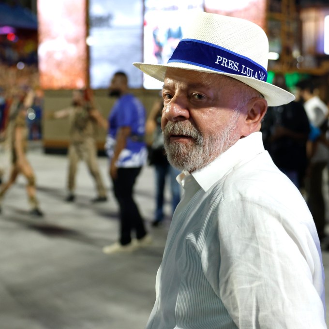 Os trechos do samba da Acadêmicos de Niterói que podem complicar Lula