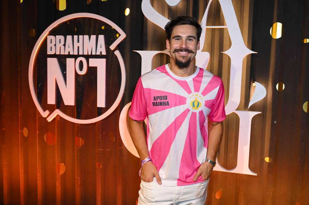 Nicolas Prattes expõe desejo de desfilar com Sabrina na Vila Isabel