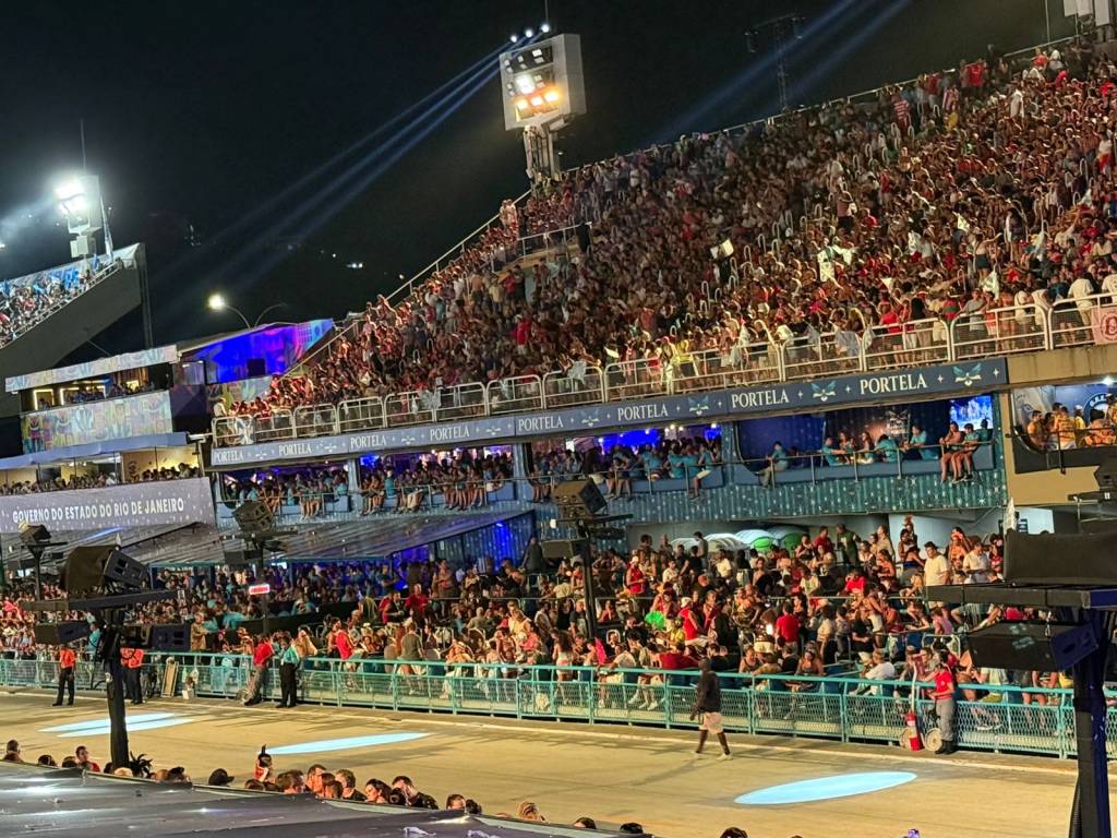 Ex-BBBs e influencers viram dor de cabeça para camarotes na Sapucaí