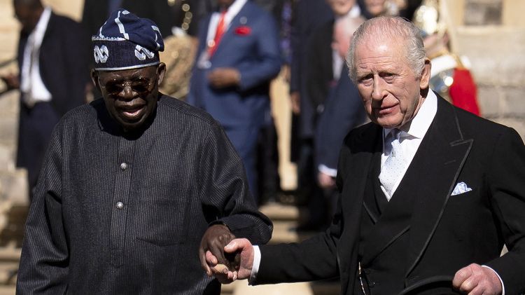 Os ‘brandos’ acenos em encontro de presidente nigeriano e rei Charles III