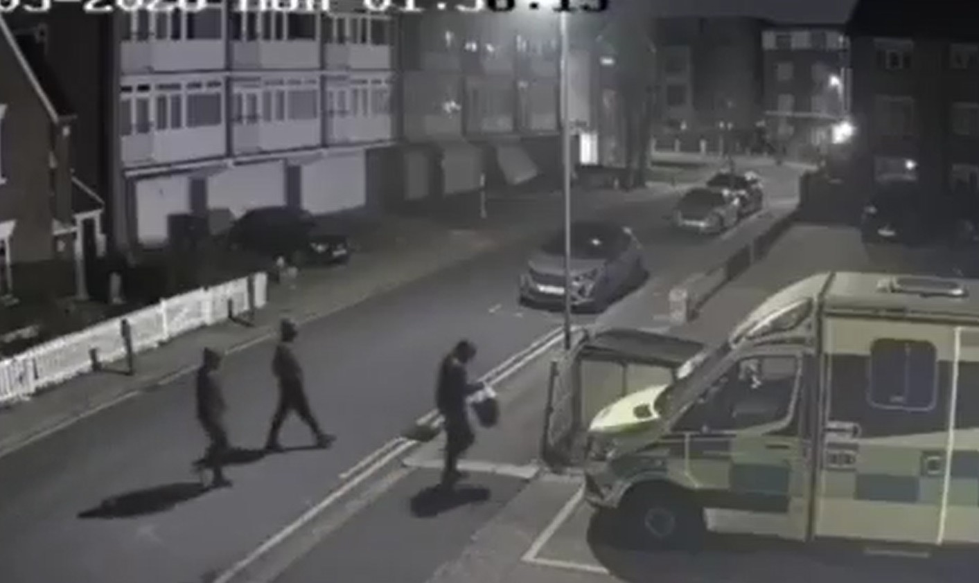 Polícia de Londres investiga incêndio criminoso em bairro judeu como ataque antissemita