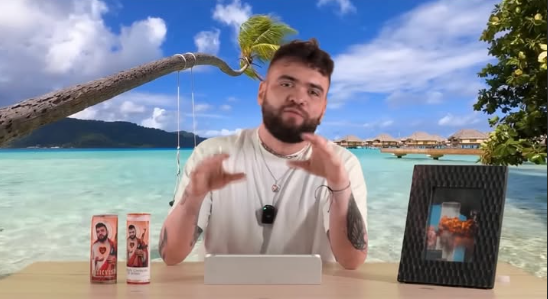 Quem é Tiago Santineli, humorista levado à delegacia após discussão com cristãos