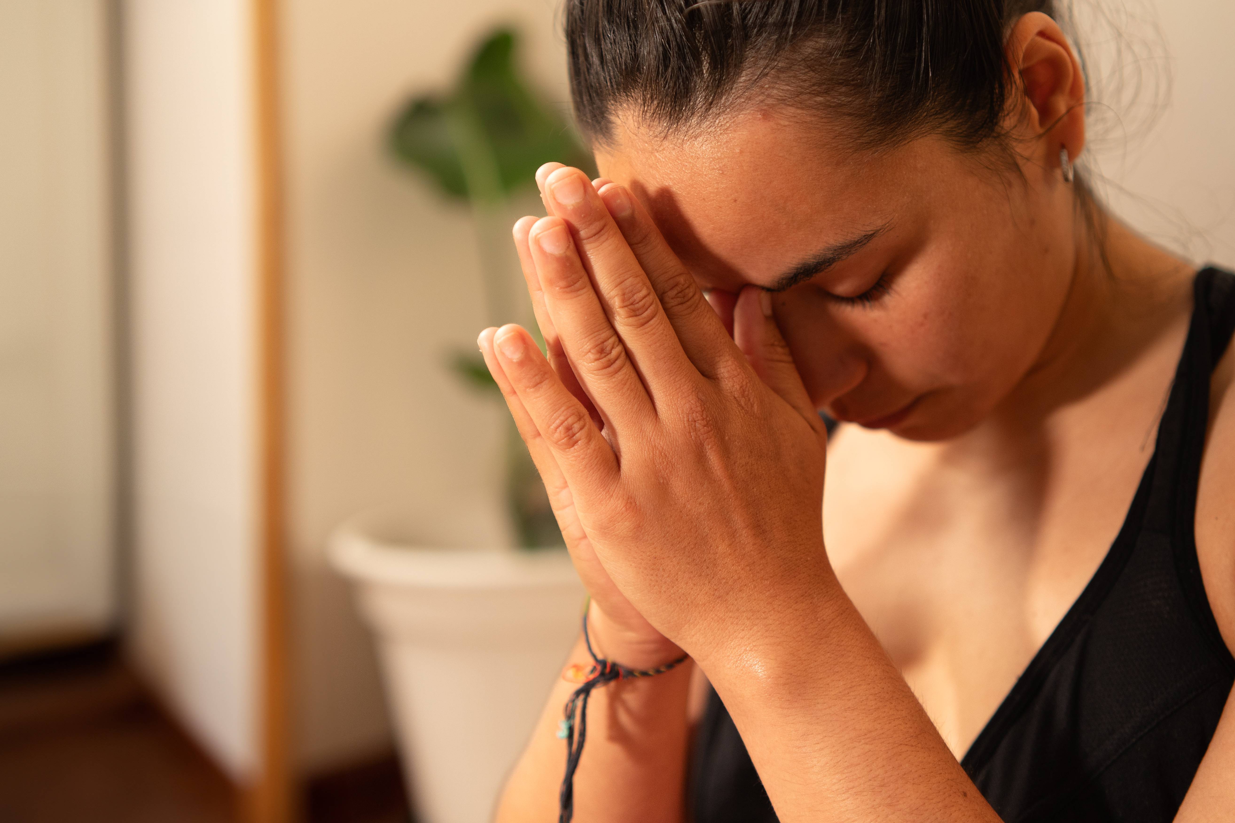 O fenômeno psicológico que expõe o lado sombrio da espiritualidade