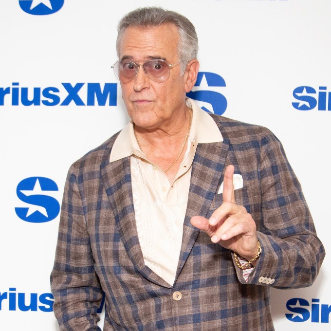 ‘Tratável, mas não curável’: astro da franquia ‘Evil Dead’ se abre sobre câncer