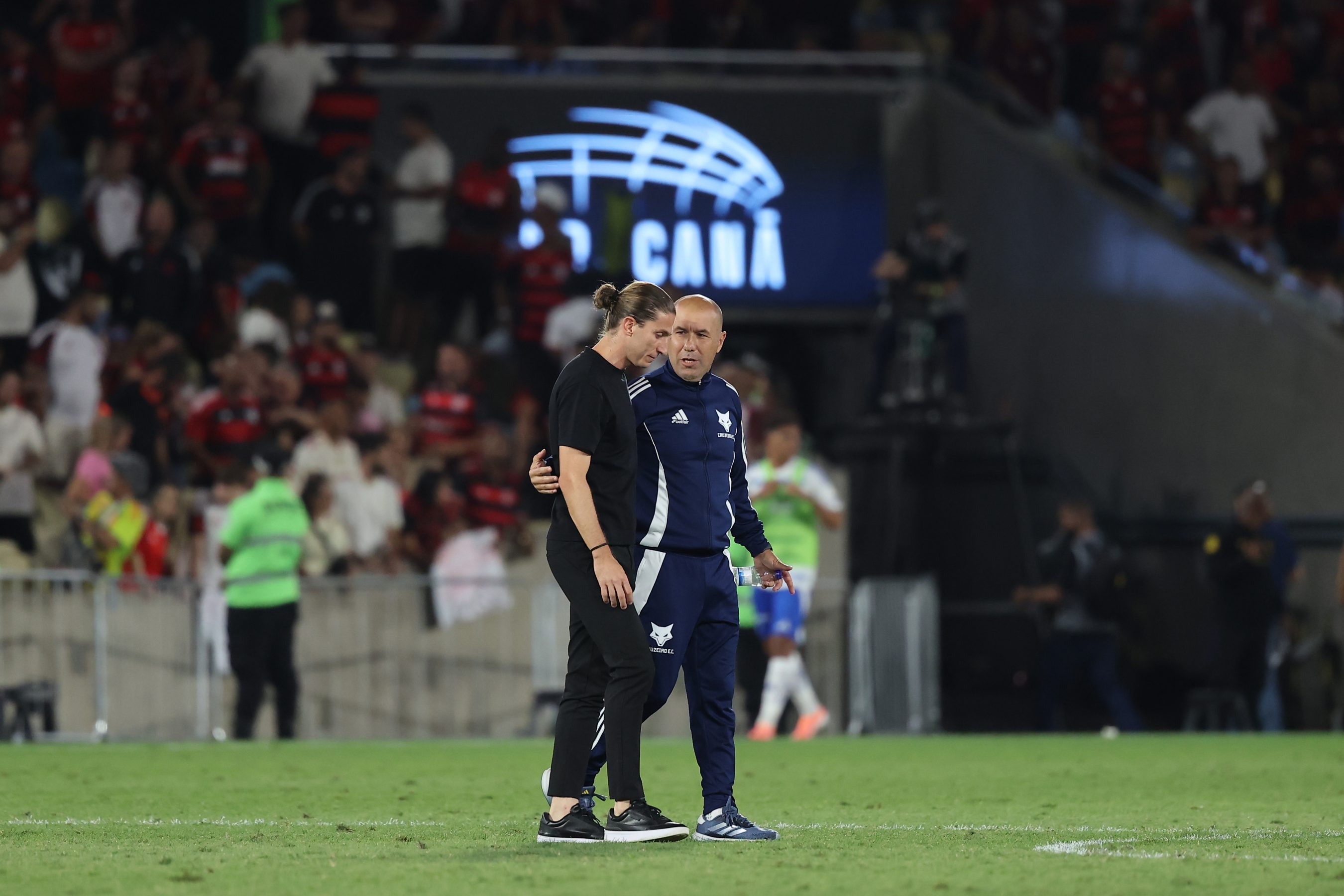 O principal nome cotado para substituir Filipe Luís no Flamengo