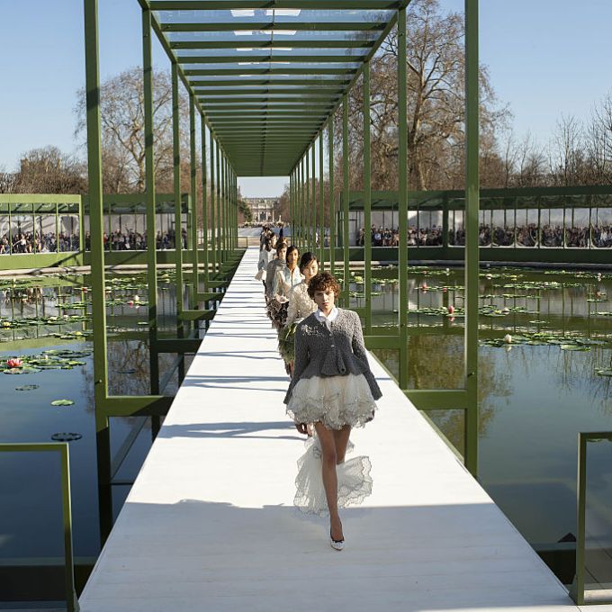 Na Dior, Jonathan Anderson mostra que o sol nasce para todos