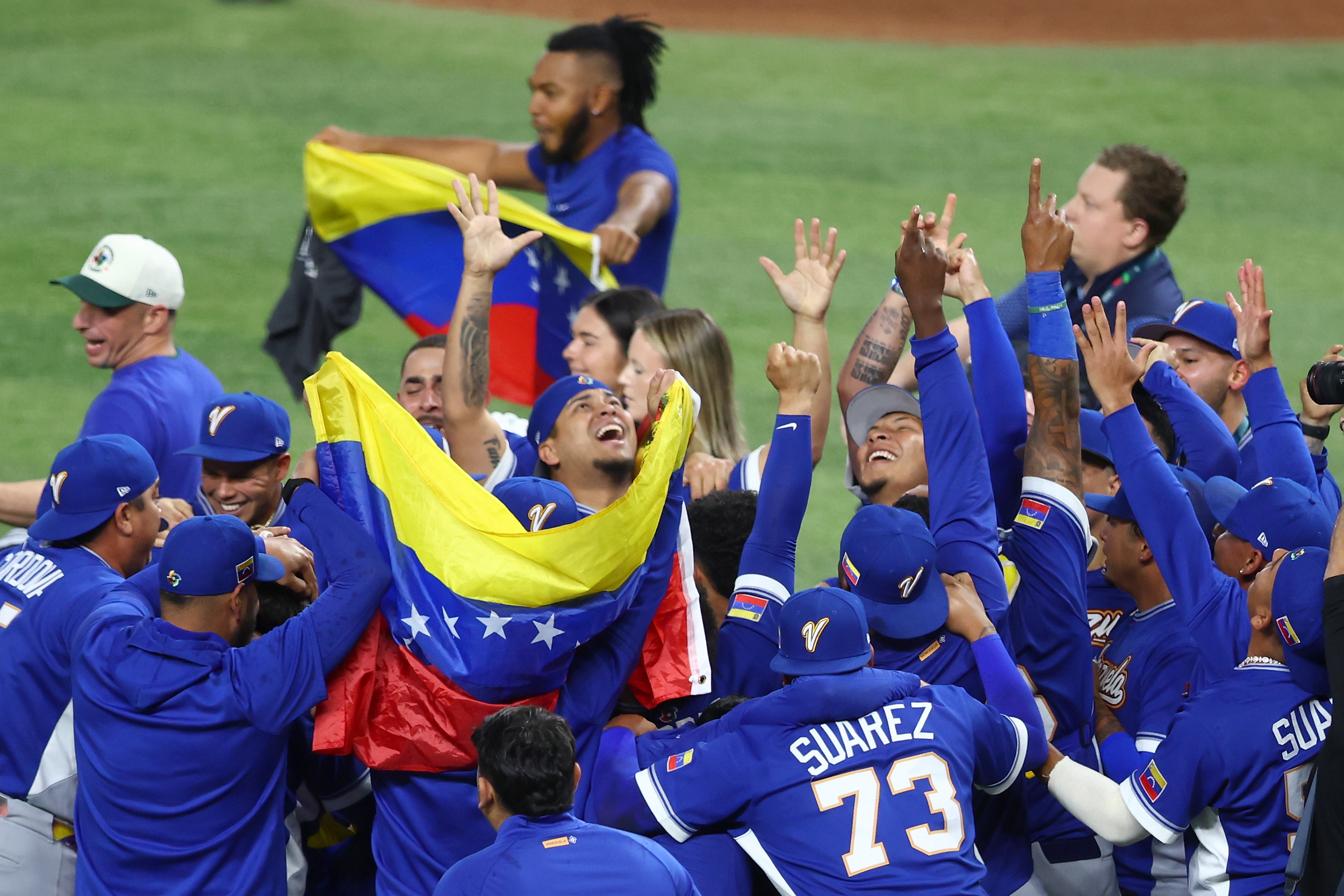 Nos EUA, Venezuela vence ‘dream team’ americano na final do Mundial de Baseball