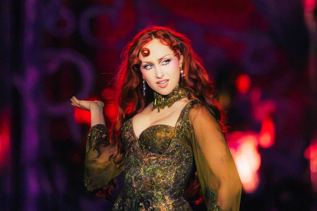 3 vezes em que Chappell Roan tretou com fãs e fotógrafos