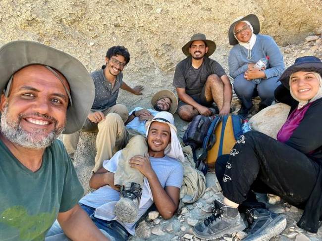 Equipe do Laborat&oacute;rio Sallam, do Centro de Paleontologia de Vertebrados da Universidade de Mansoura