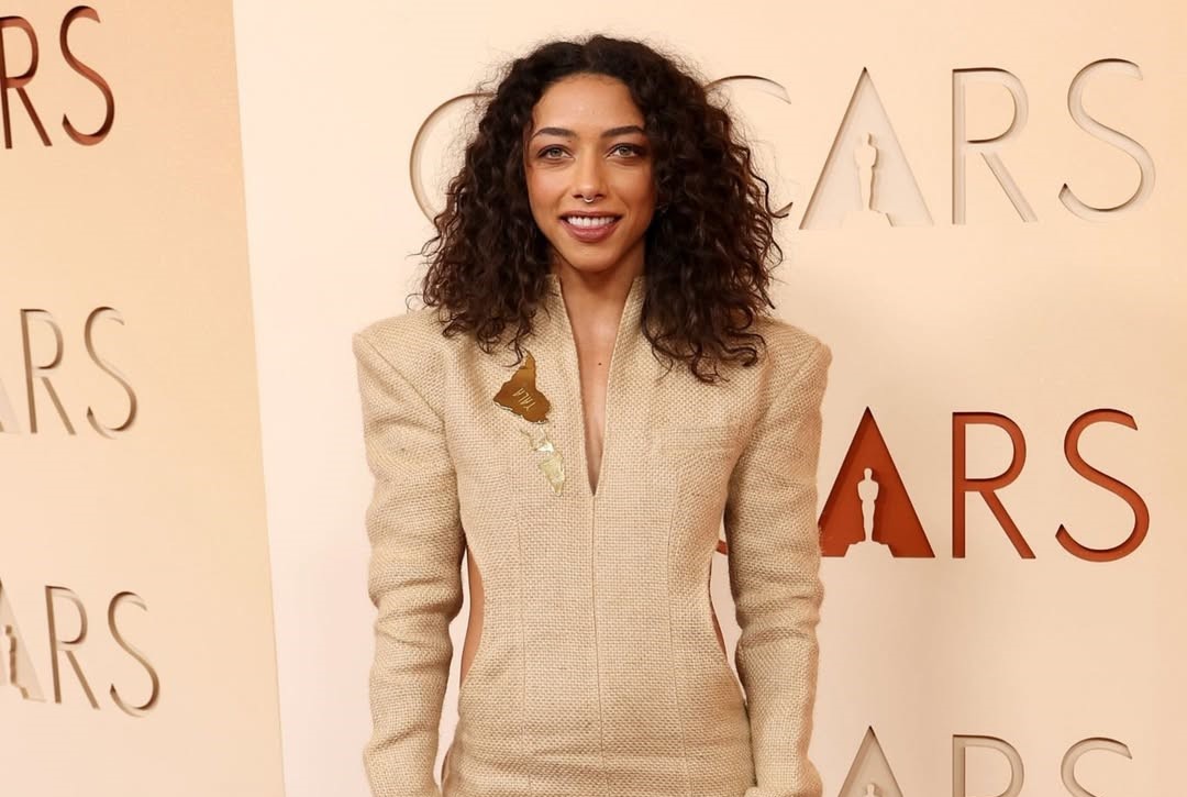 Vestido de Alice Carvalho no Oscar volta ao centro de polêmica fashion