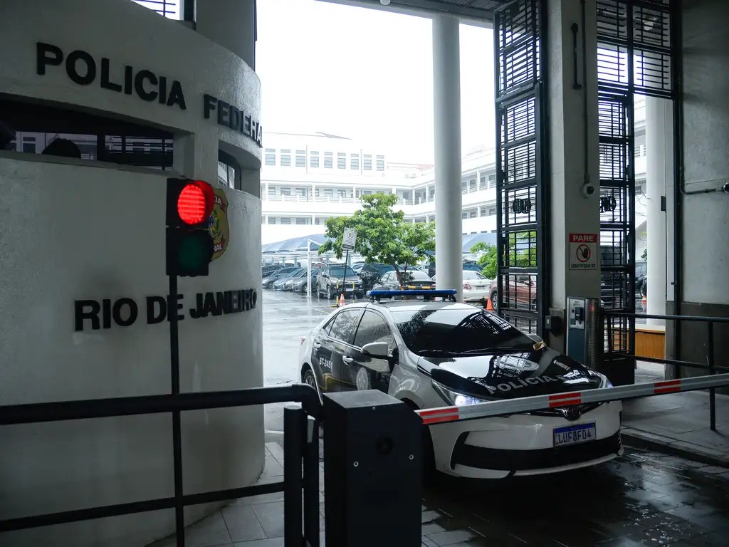 PF faz operação contra esquema internacional de pirâmide no Rio e em  SP