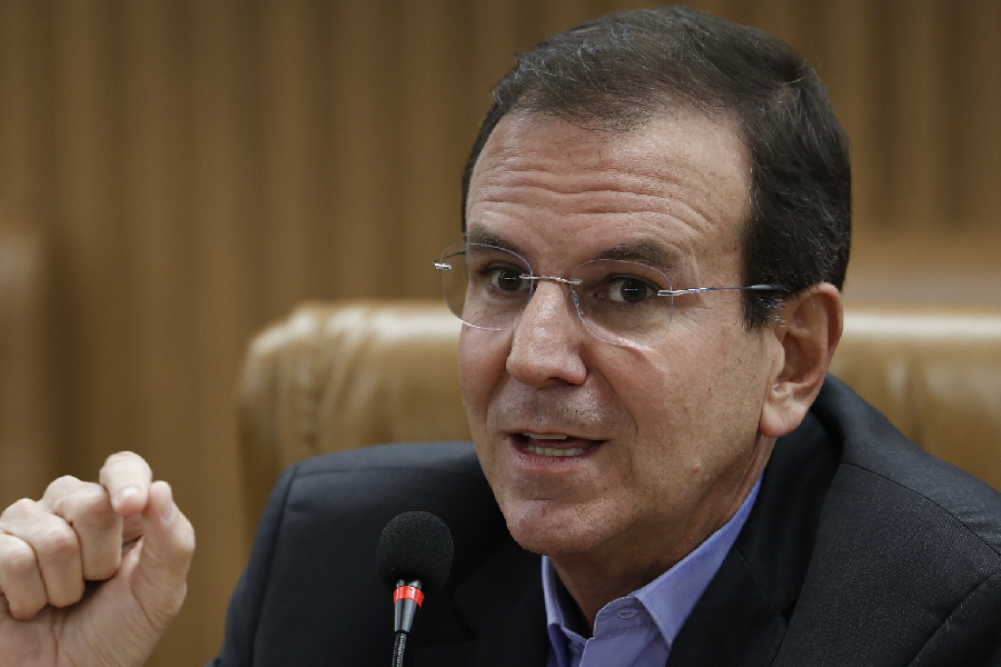 'Disputa ideológica não resolve os problemas do Rio', diz Paes a VEJA