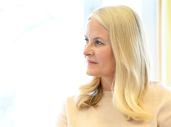Princesa herdeira da Noruega quebra silêncio sobre Epstein: ‘Fui manipulada e enganada’