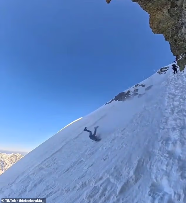 Alpinista sofre queda em montanha mais alta da Polônia; veja vídeo