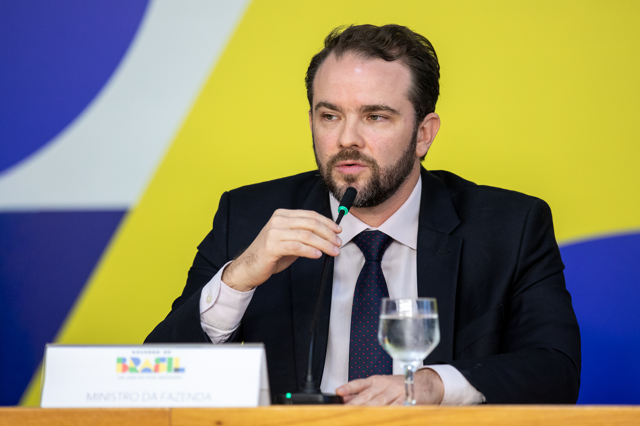 Governo lança Desenrola Adimplentes com juros limitados e mirando dívidas de até R$ 15 mil
