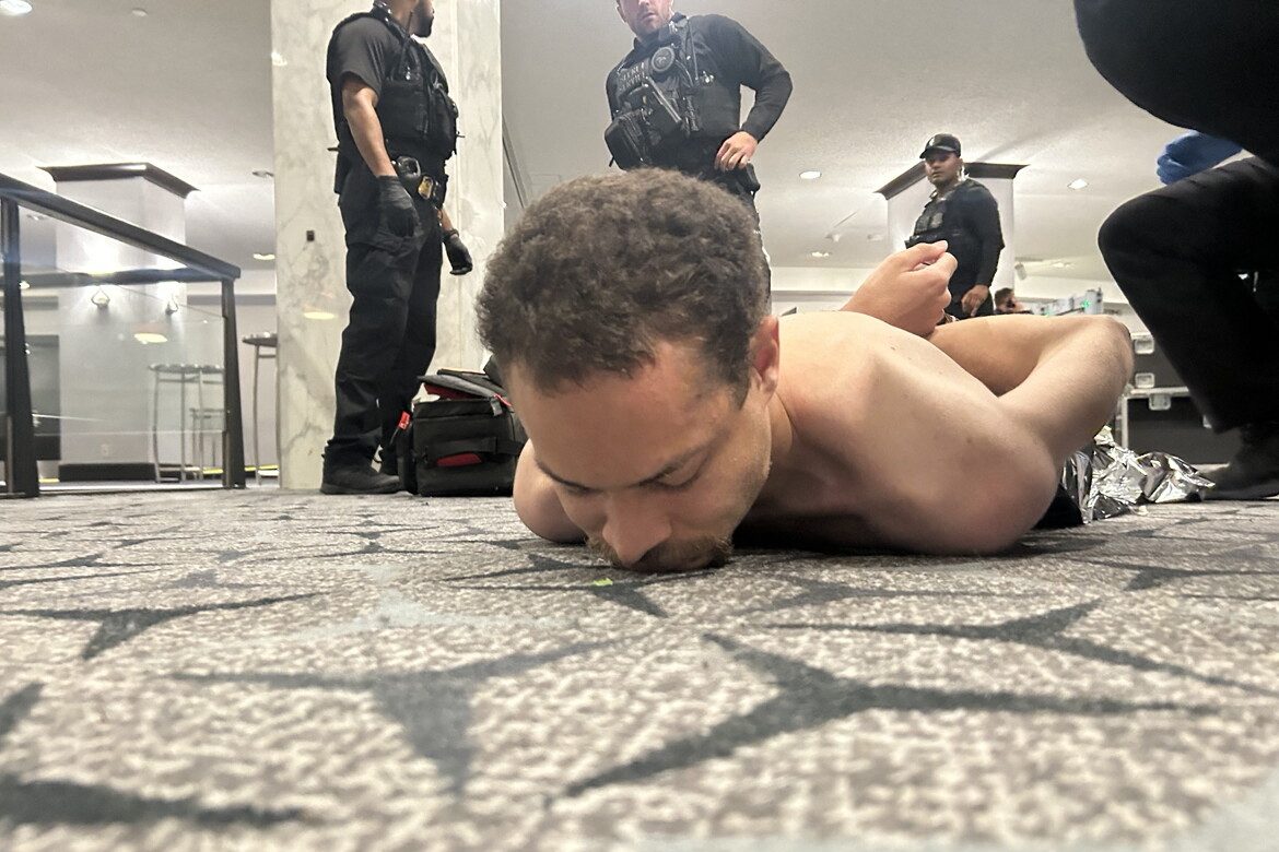 Atirador de jantar se declara inocente de tentativa de assassinato contra Trump