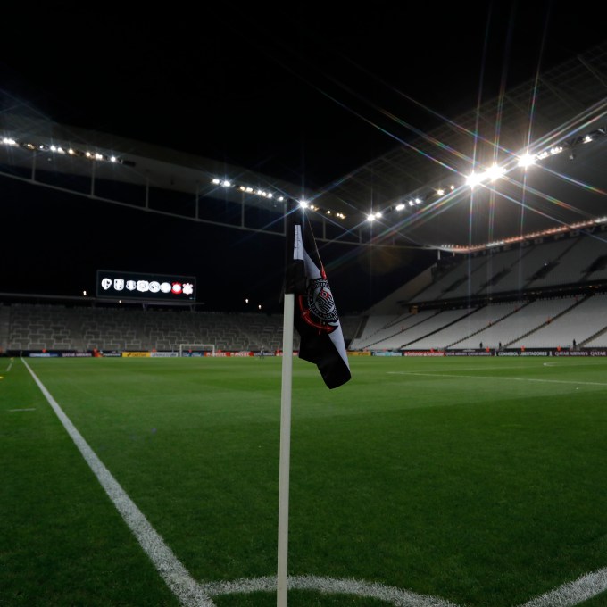 Corinthians x Athletico-PR no Brasileirão: onde assistir, horário e escalações