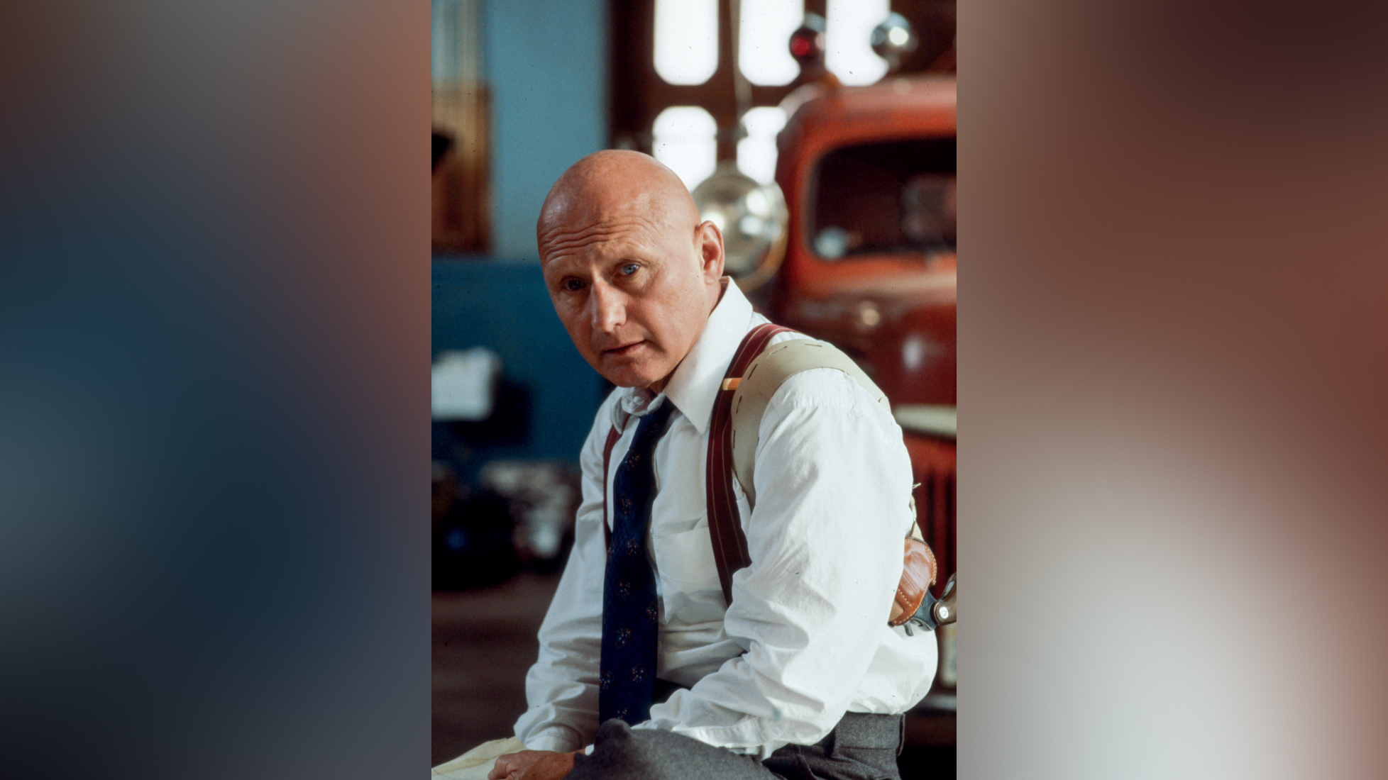 Los Angeles, CA - 1990: James Tolkan promotional photo for the ABC tv series 'Sunset Beat'. Credito: Sharon Beard/ABC/Getty Images
