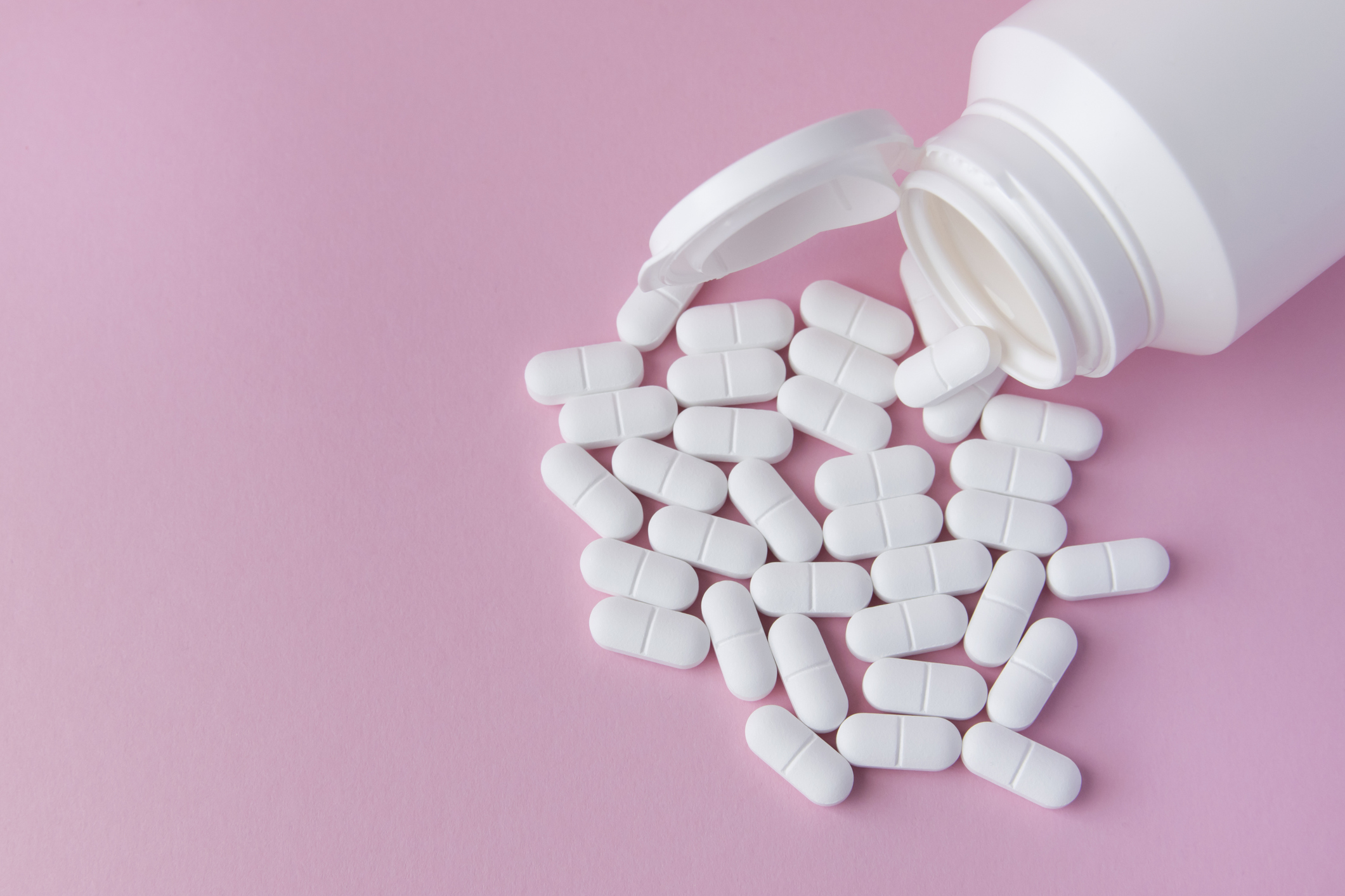 Estudo robusto enterra suposta ligação entre uso de paracetamol na gravidez e autismo