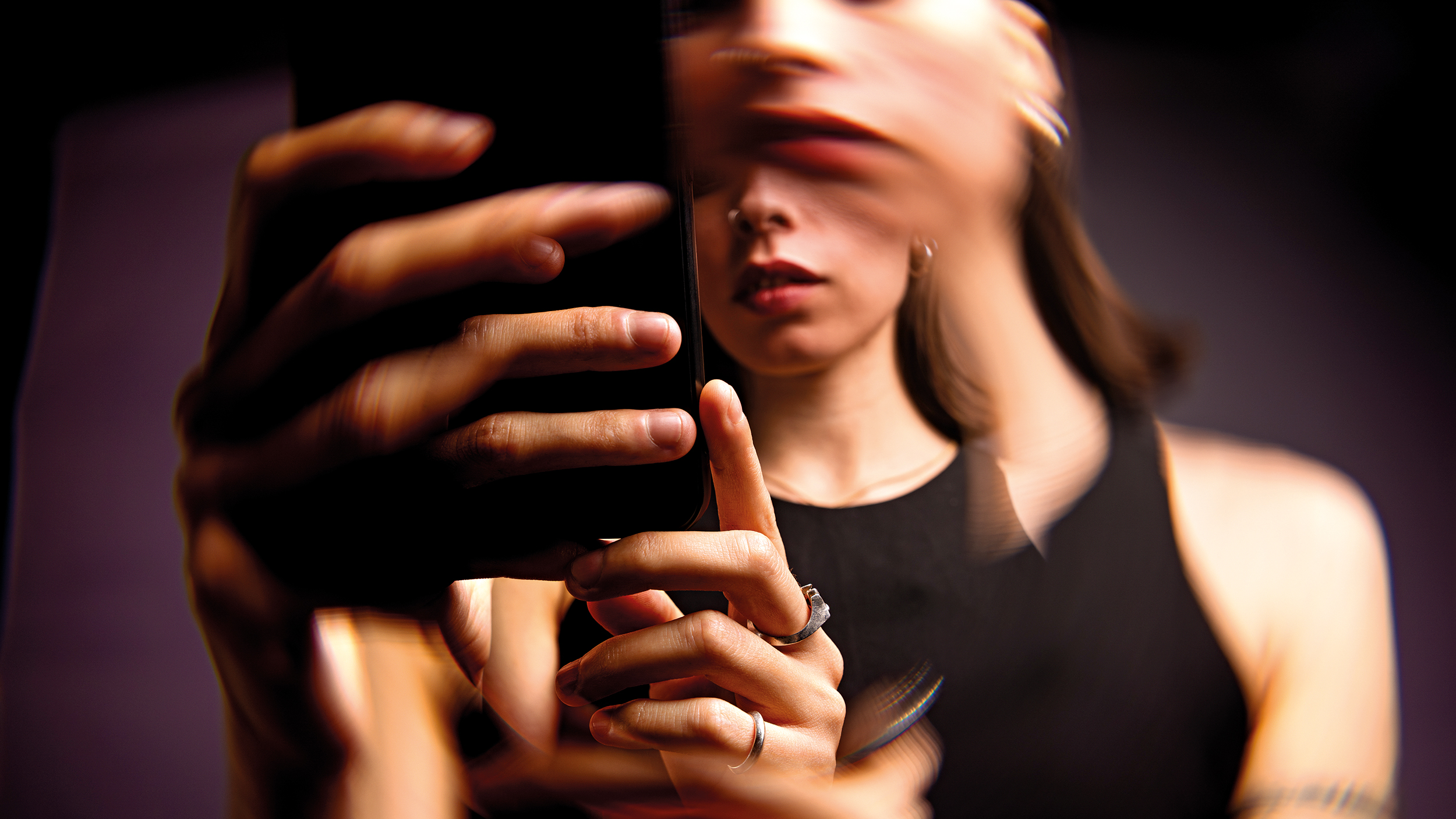 O PREÇO DOS LIKES - A compulsão juvenil pelas redes: feitas para prender a atenção — e dar lucro