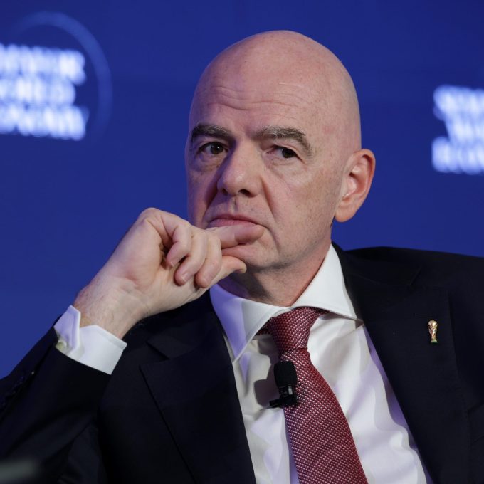 A resposta do presidente da Fifa ao caso de árbitro da Copa barrado nos EUA
