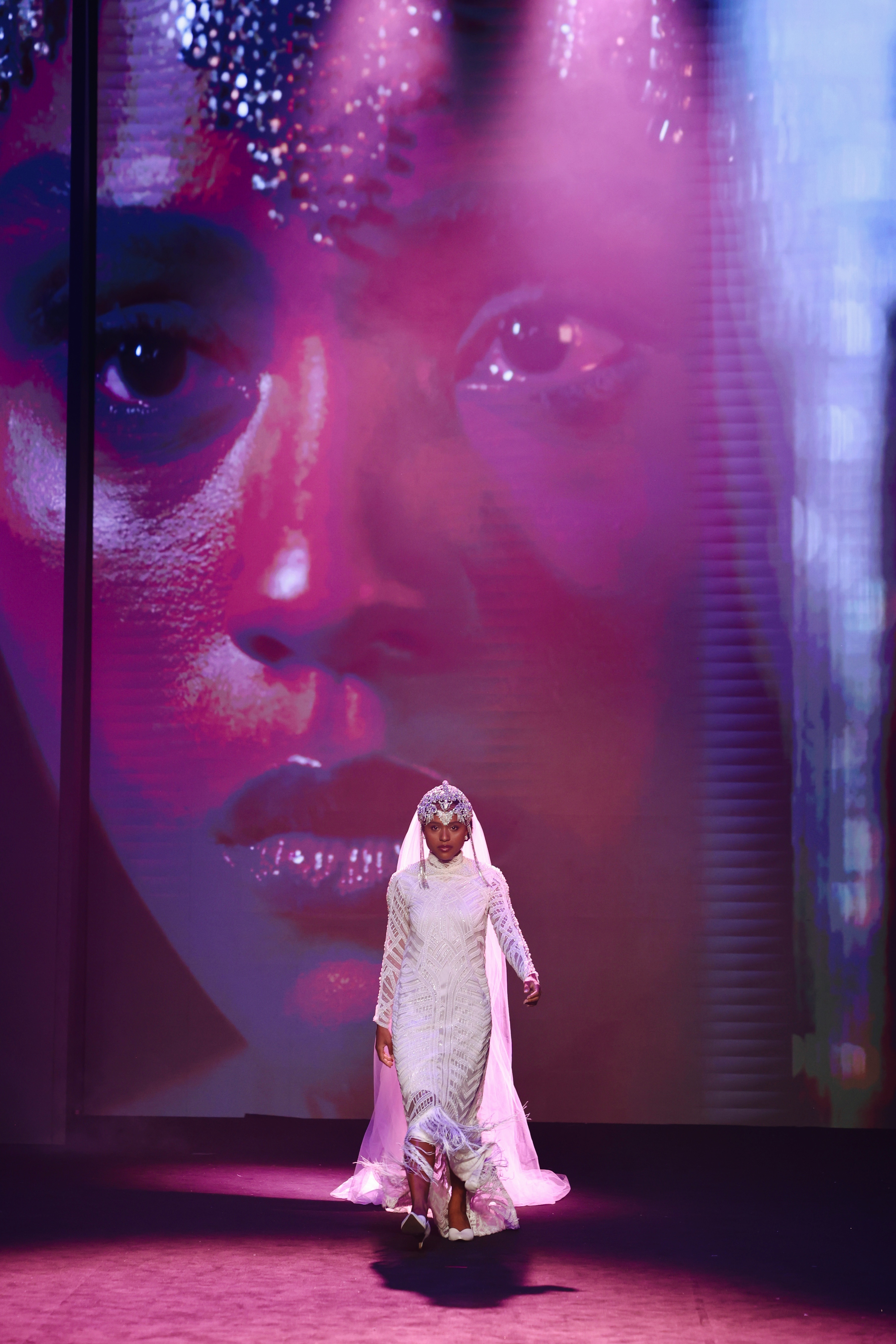 Desfile Nobreza do Amor no Rio Fashion Week: figurinos ancestrais