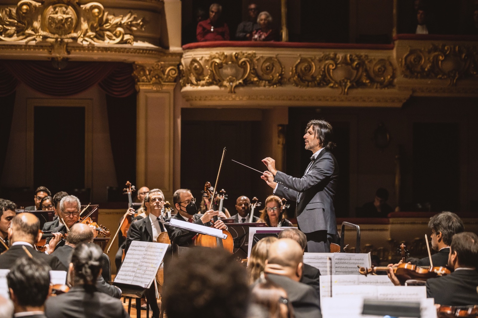 Orquestra Petrobras Sinfônica apresenta Villa-Lobos e Beethoven no Theatro Municipal do Rio