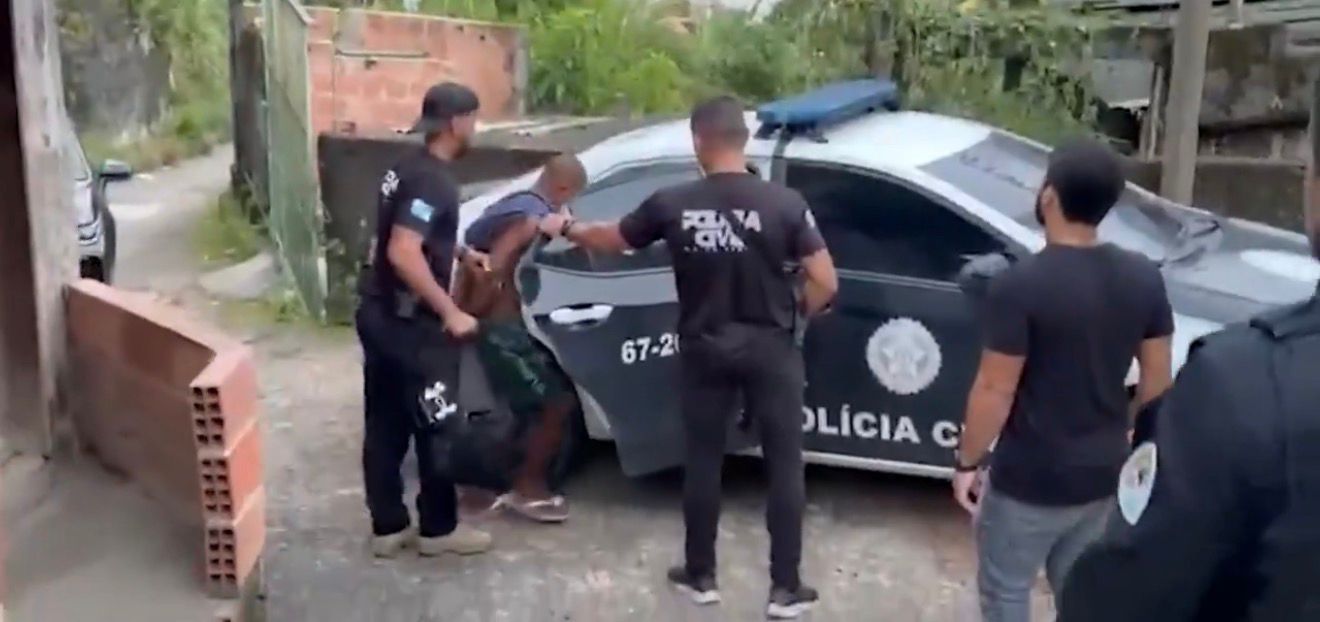 Homem que matou cachorro do vizinho por vingança é preso na Baixada Fluminense