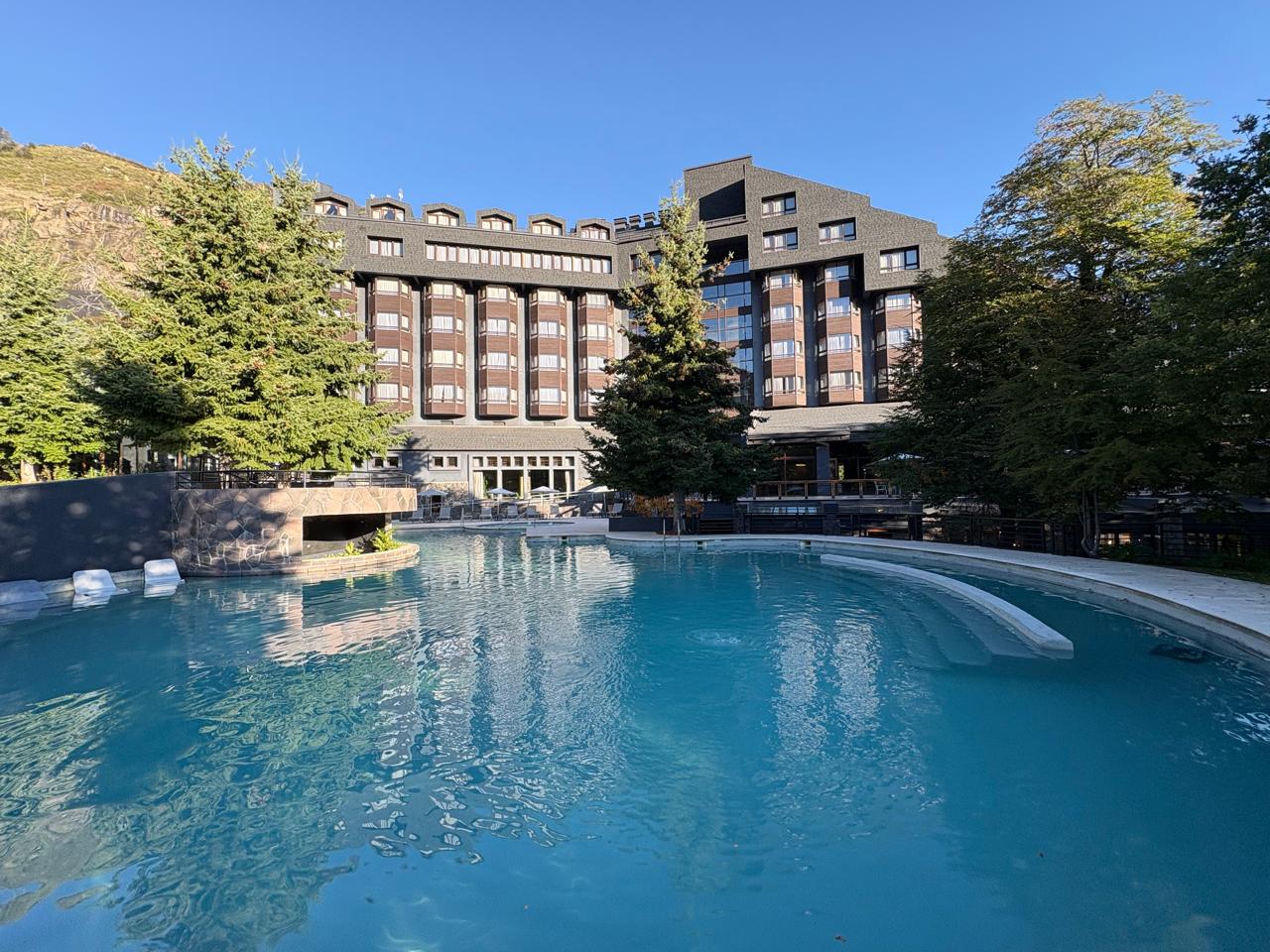 Termas Chillan: atrações que conquistam os hóspedes no inverno, quando o local é tomado pela neve, e nos períodos de calor e meia estação