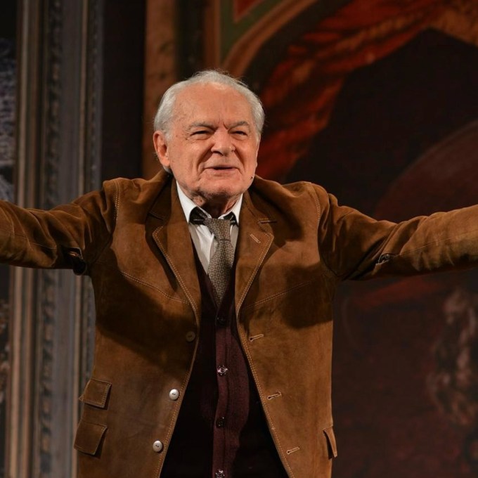 A curta temporada de peça premiada de Othon Bastos em Brasília