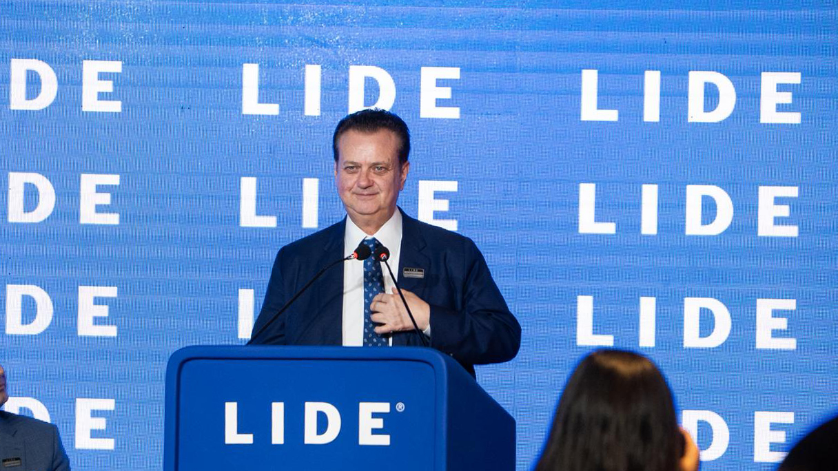 Kassab é formalizado como vice na chapa de Caiado à presidência da República