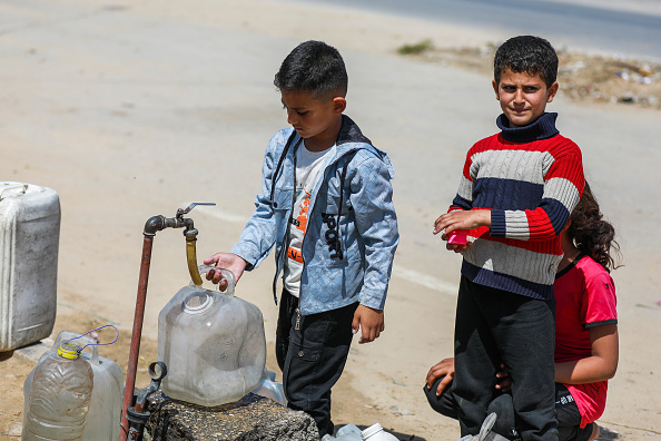 Israel usa privação de água como arma contra palestinos em Gaza, denuncia MSF