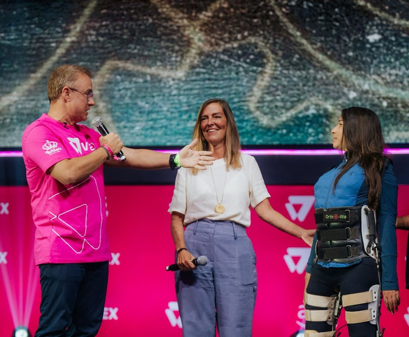 Laís Souza usou polilaminina? Entenda cena em que ginasta aparece em pé em evento com cientista