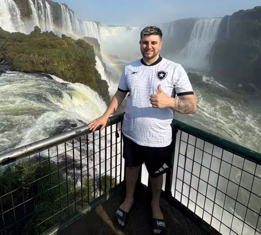 PM apreende carteiras funcionais de policiais investigados por morte de empresário no Rio