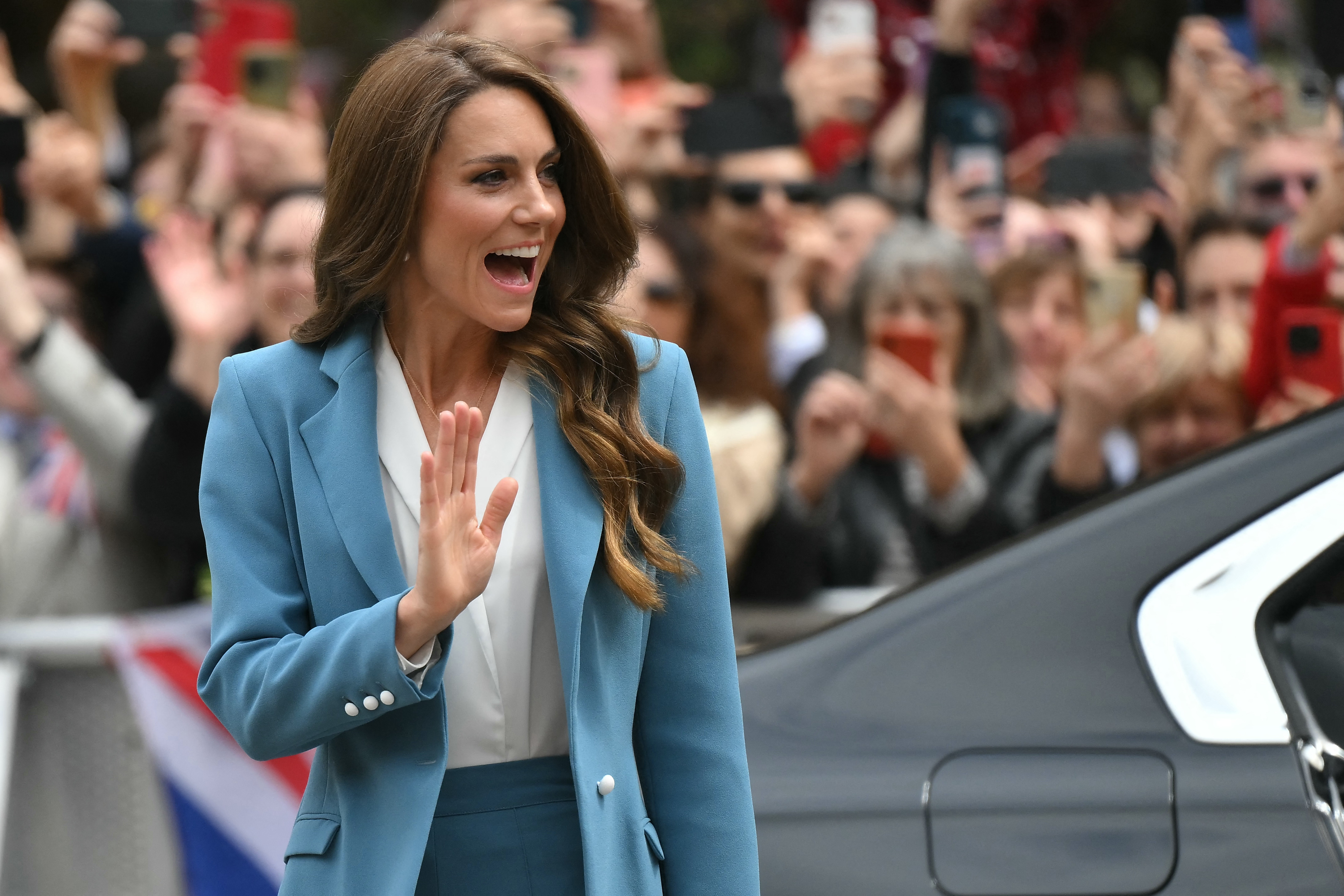 Kate Middleton chega à Itália em primeira viagem desde diagnóstico de câncer