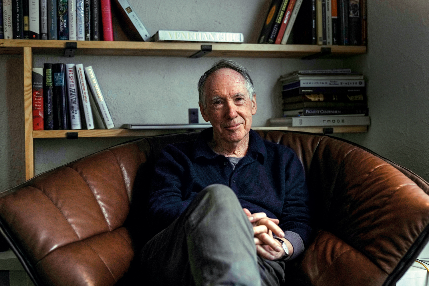 IR&Ocirc;NICO -&ensp;McEwan: autor questiona a serventia da literatura feita por quem ignorou o pr&oacute;prio planeta